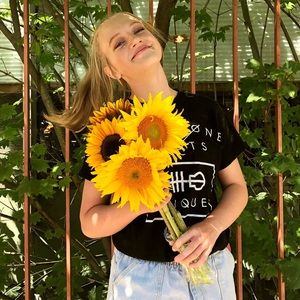 Meet your Posher, Amy